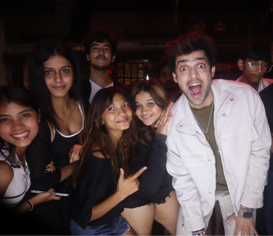 The PhotoBooth Company - Parth Samthaan - The Magic Mirror Photo Booth Mumbai