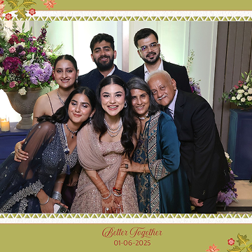 Family Picture at The PhotoBooth Company's Magic Mirror Photo Booth